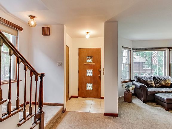 5th image of 5008 N Keeler Ave
