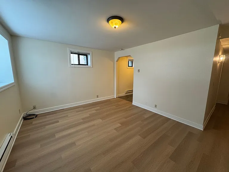 Stanford Arms Apartments — Photo 27