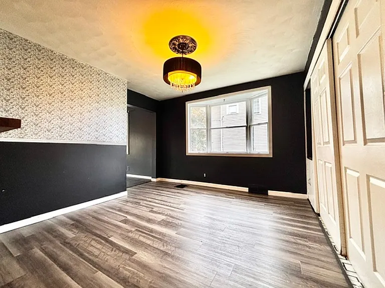 611 Green St — Photo 5