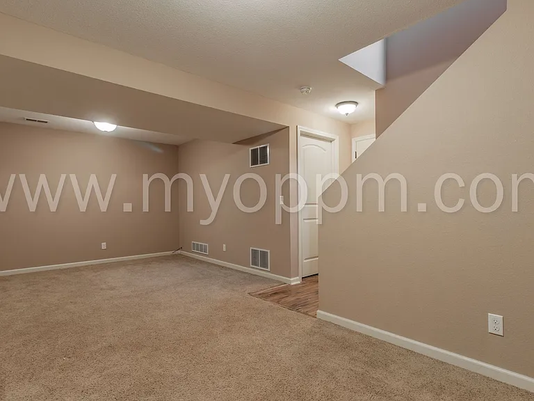 14452 Knudsen St — Photo 21