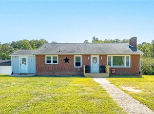 1248 Mountain Rd, Walnut Cove, NC 27052