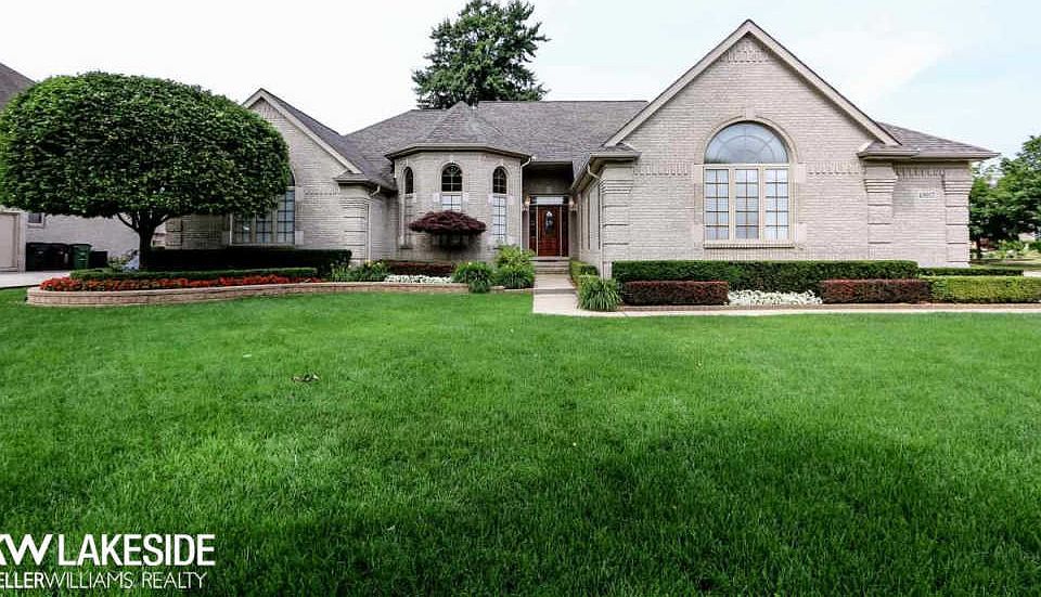 1st image of 49917 Lakebridge Dr