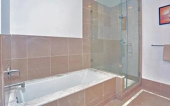 25 Hudson St #911 — Photo 7
