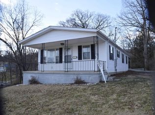 122 W Hicks Ct, Ashland, KY 41102