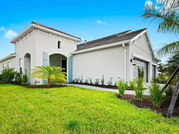 10112 Lake Wales Cir, Sarasota, FL 34241