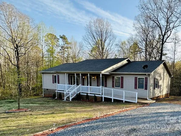 120 Wilderness Ln, Taylorsville, NC 28681