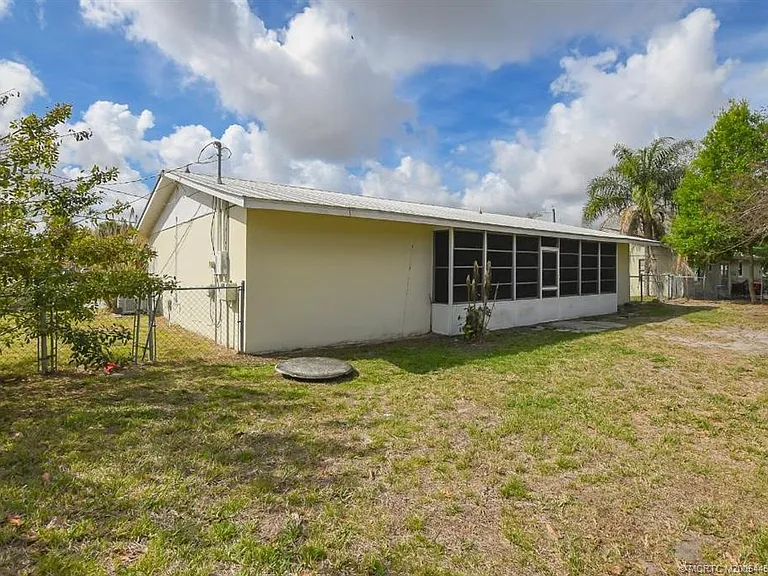 1365 SW Gastador Ave — Photo 30