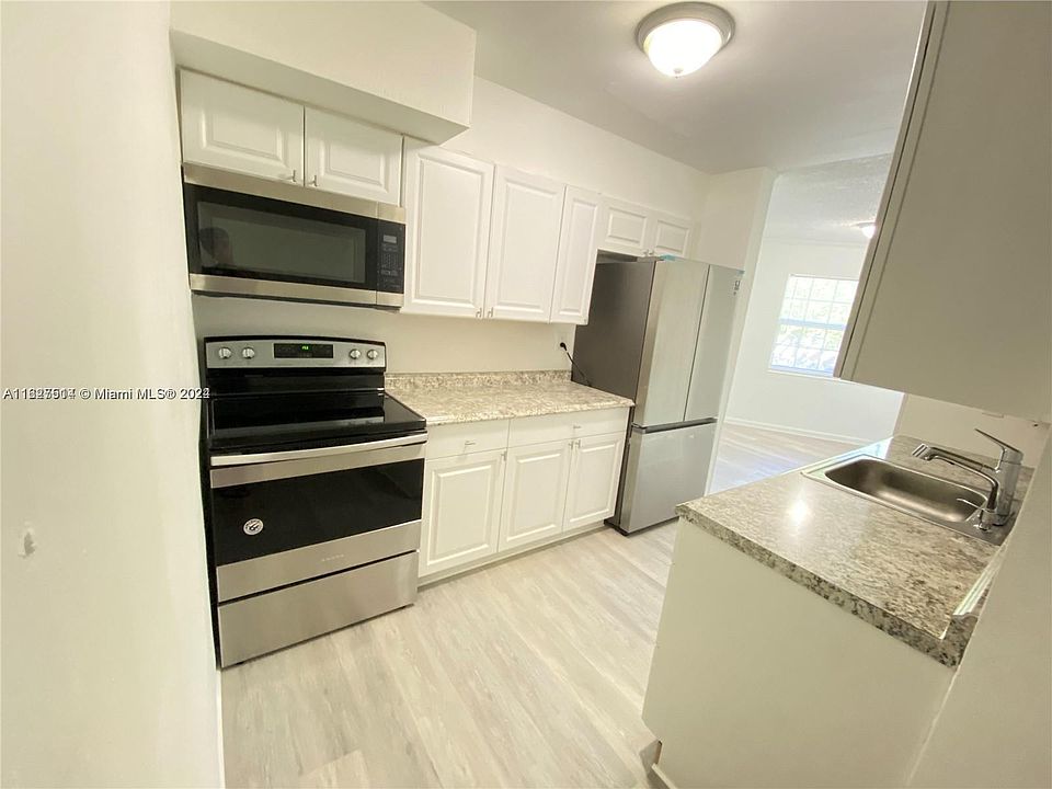 1st image of 1450 NE 171st St APT 201