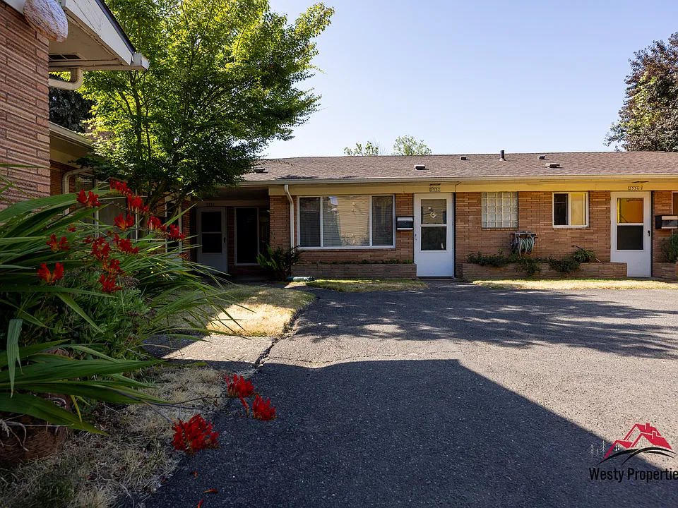 2532 N Killingsworth St #2532