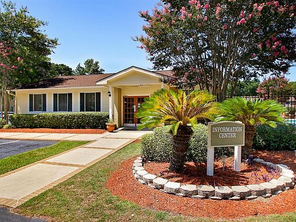 Ridgewood leasing office