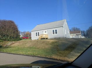 30 Wayne Ave, Tamaqua, PA 18252