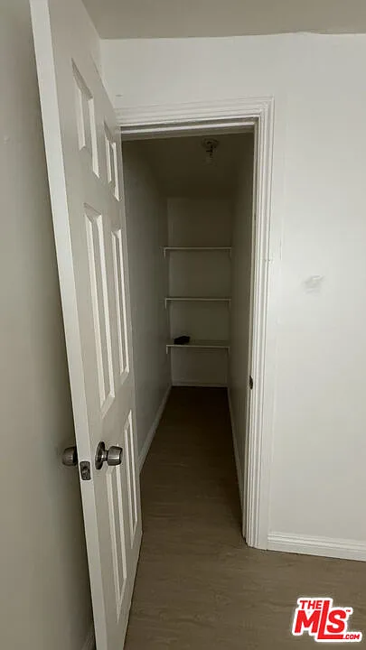 1 bed, 1.0 bath, 500 sqft, $1,800 — Photo 3