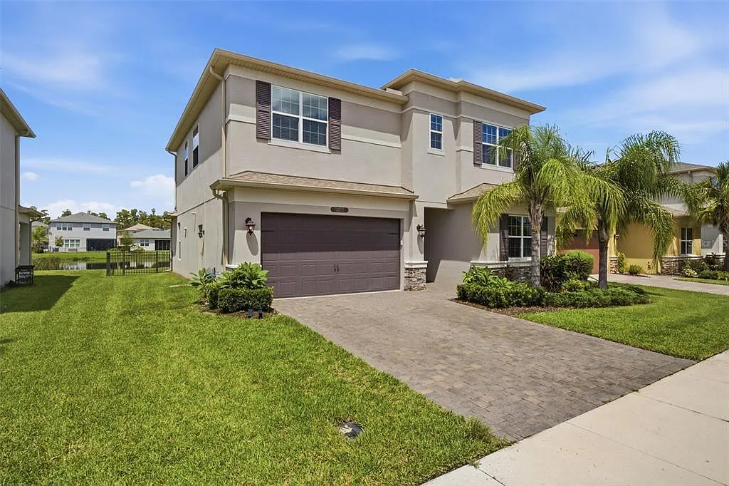 4 bed, 3.0 bath, 2591 sqft, $3,400 — Photo 4