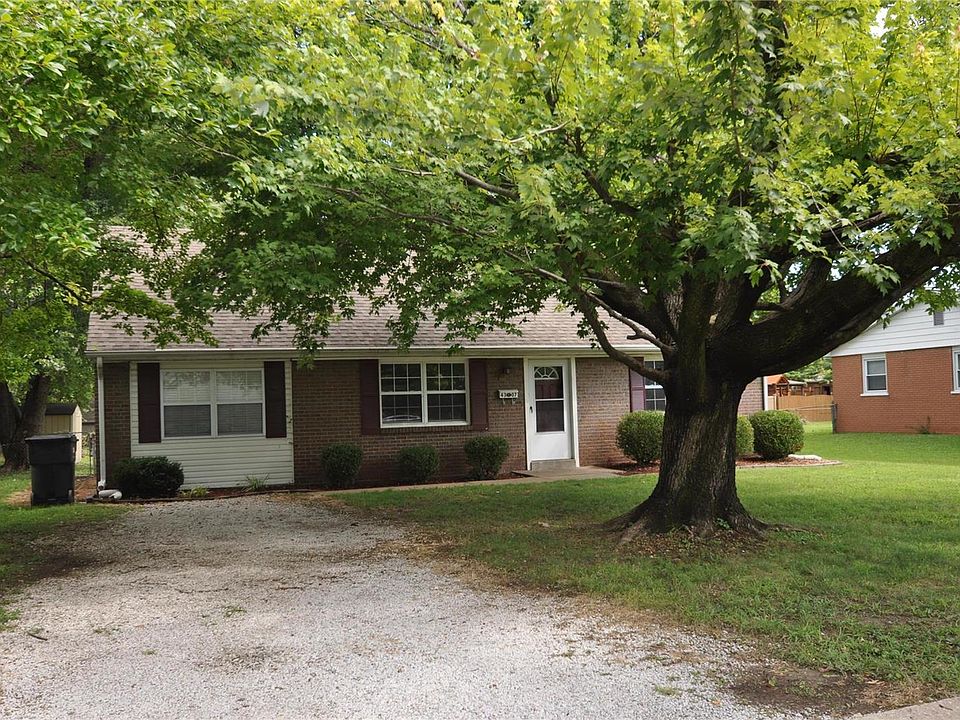 2nd image of 4307 Short St