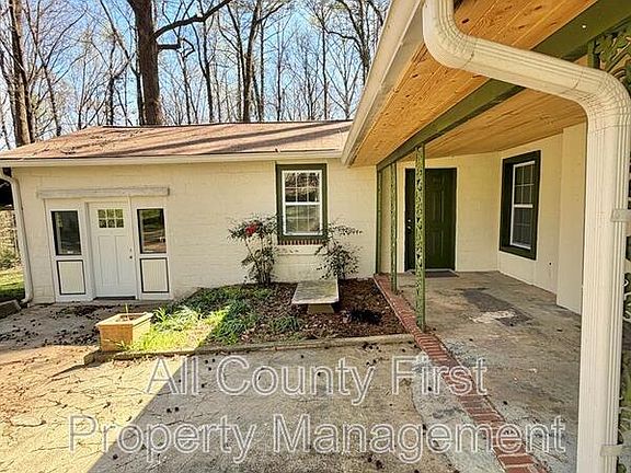 2nd image of 459 Holly Dr SE