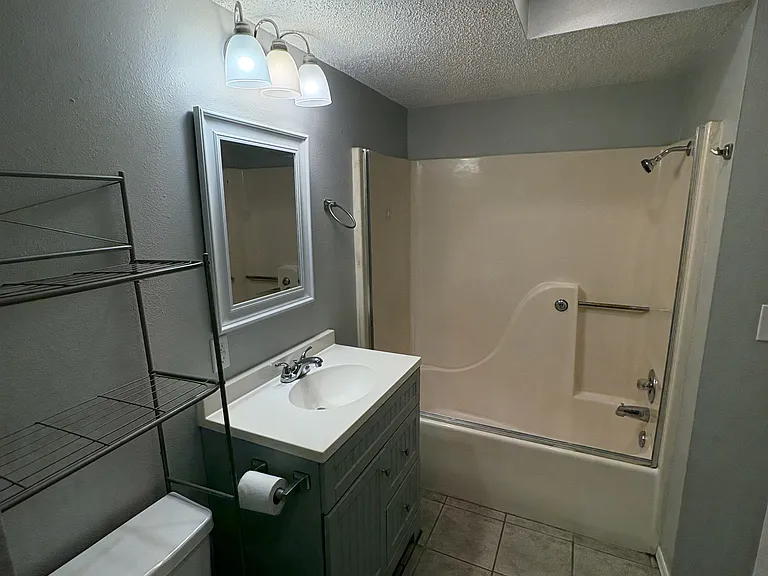 203 S Baggett St #2 — Photo 6