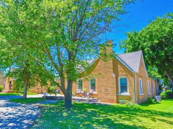 1220 S 19th St, Chickasha, OK 73018