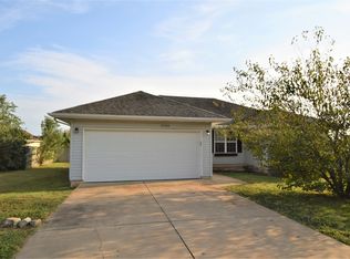 2520 E Moonlight St, Republic, MO 65738