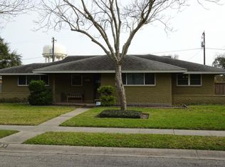 609 Coral Pl, Corpus Christi, TX 78411