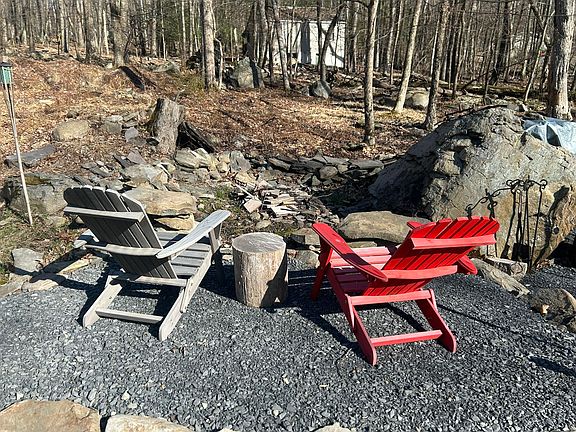 3rd image of 3110 Basswood Ln