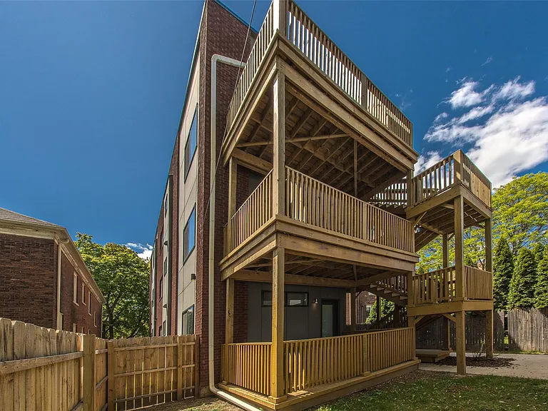 4530 Commonwealth St #1 — Photo 49