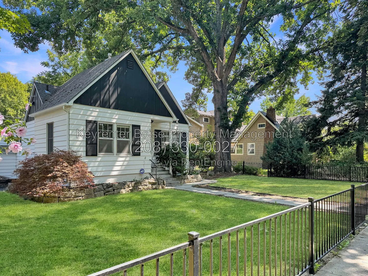 3 bed, 2.0 bath, 1204 sqft, $3,000 — Photo 2