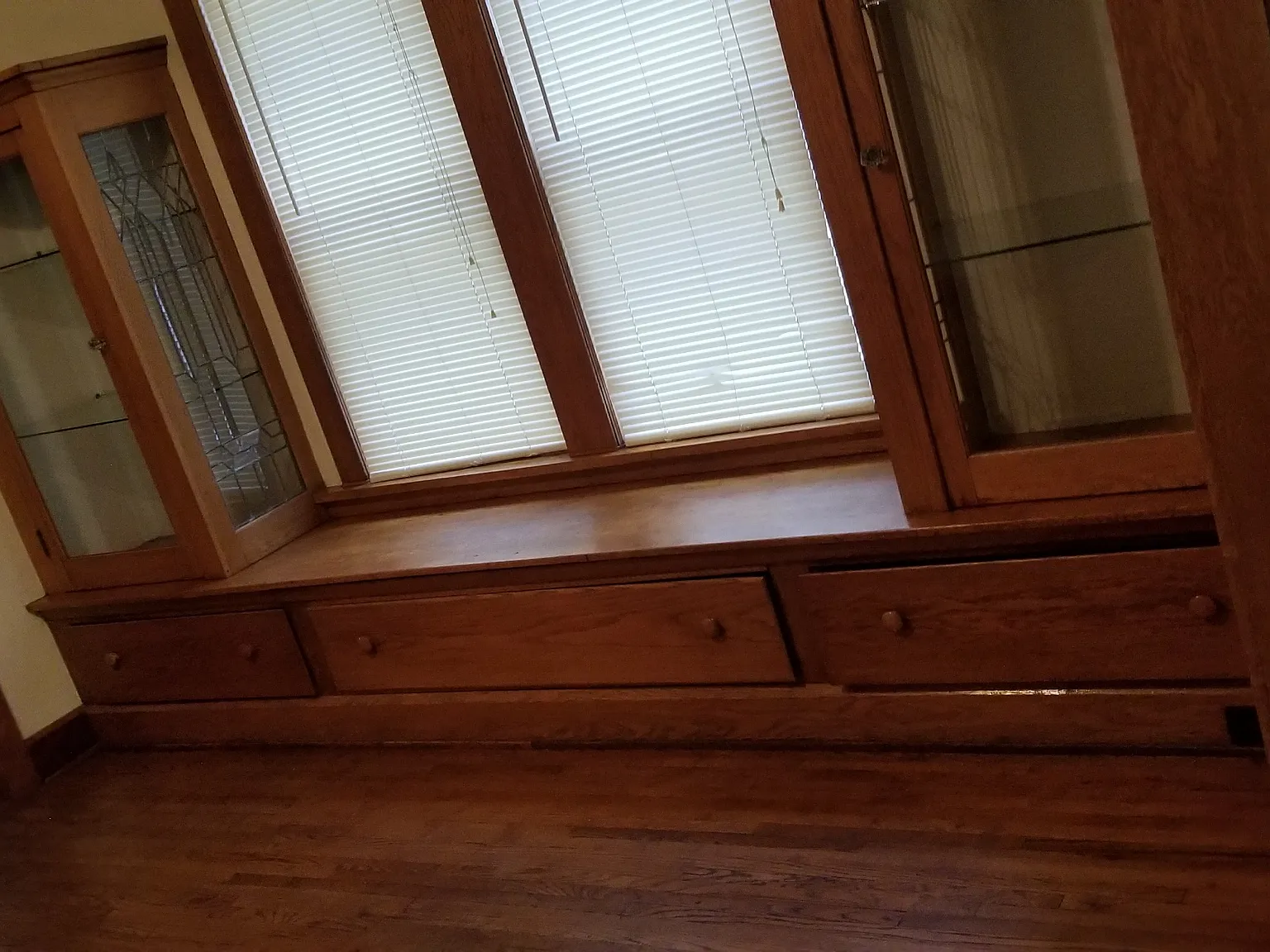 2 bed, 900 sqft, $1,200 — Photo 3
