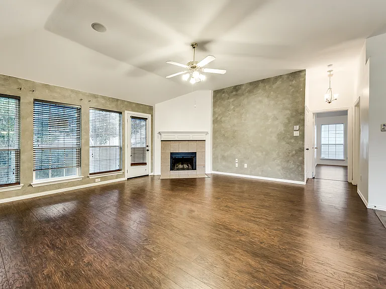 5201 Crossvine Ln — Photo 21