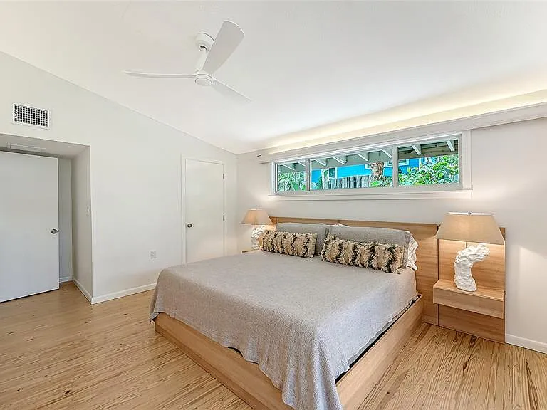 4830 Higel Ave — Photo 35
