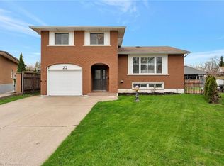22 Renner Ct, Hamilton, ON