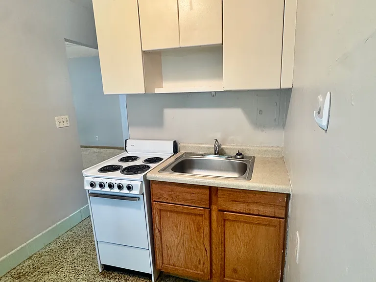 404 S 4th St #102 — Photo 11