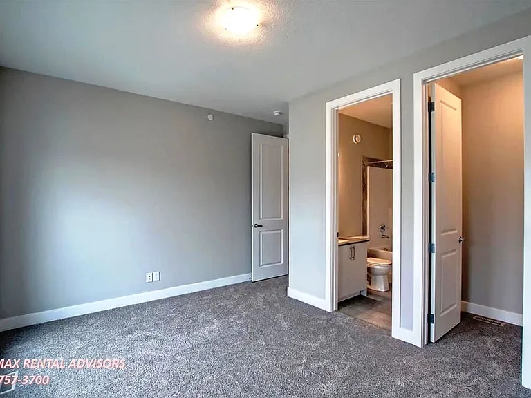 143 Lucas Ter NW #UPPER — Photo 20