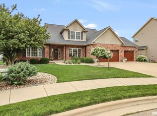 4011 Crimson Rd, Dunlap, IL 61525