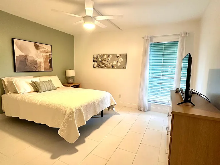 160 Cypress Point Dr — Photo 23