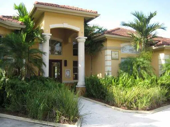 9645 NW 1st Ct, Hollywood, FL