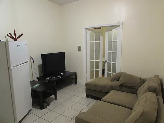 Rented by Majesty Management | media 69
