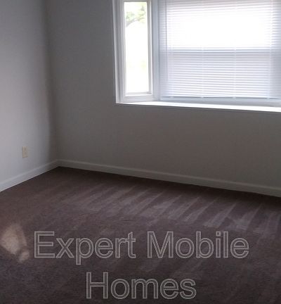 4th image of 415 N Elkhart St Lot 84