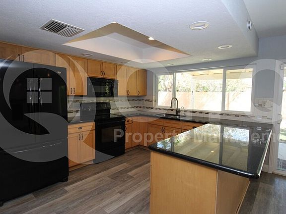 2nd image of 2604 W Osage Cir