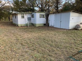 217 Buffalo Dr UNIT II, Comanche, TX 76442