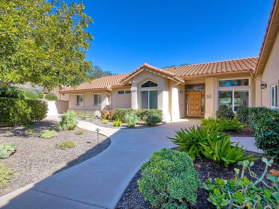 2822 Pasatiempo Gln, Escondido, CA 92025 Zillow