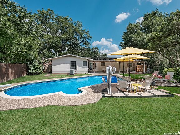2nd image of 4507 TRAILWOOD DR