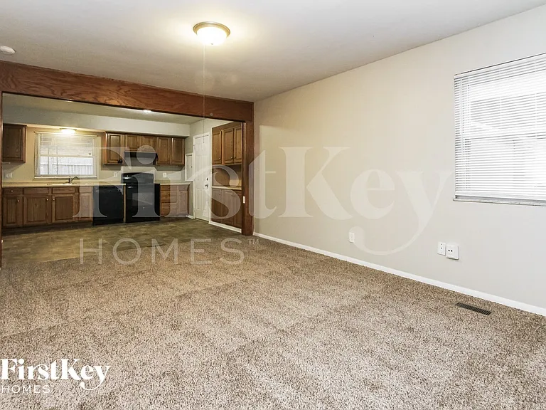 5102 Bertha St — Photo 2