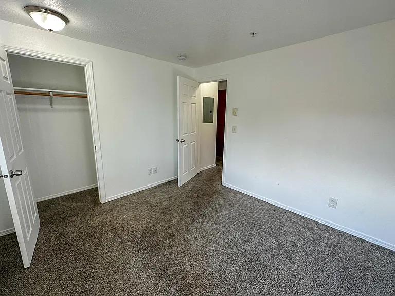 3456 Hadley St NE — Photo 17