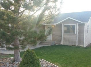 260 S Oregon Trl, American Falls, ID 83211