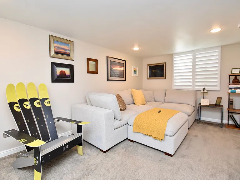 2689 E Barbey Dr — Photo 10