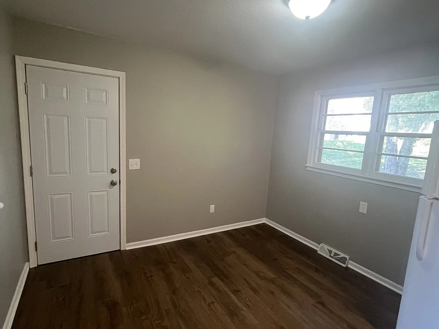 411 McGoodwin St - 1 — Photo 2