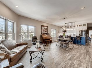 720 1st St #2N, Hudson, WI 54016