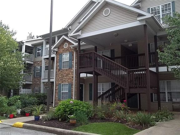 2nd image of 14928 Lenox Dr #528