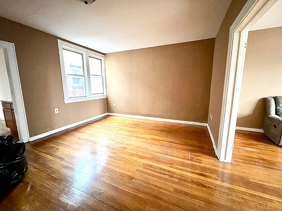 2nd image of 1235 Bay St Floor 2