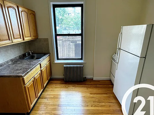 Rented by Century 21 Unique Realty | media 5